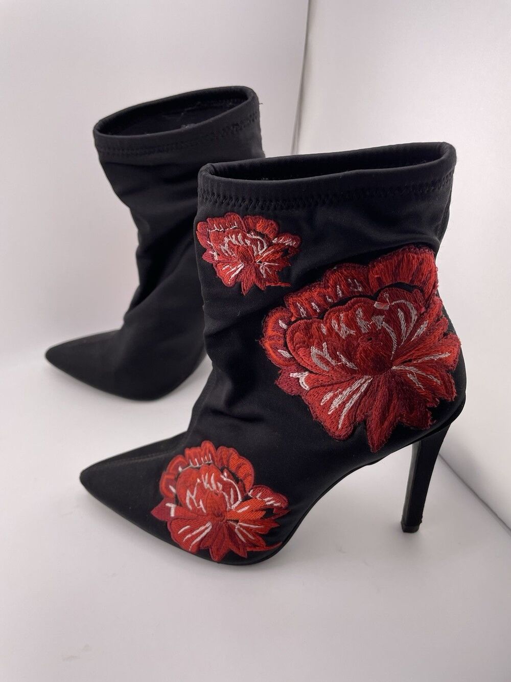 Jessica Simpson Black Satin Floral Embroidered Stretch Boots Women Size 7
